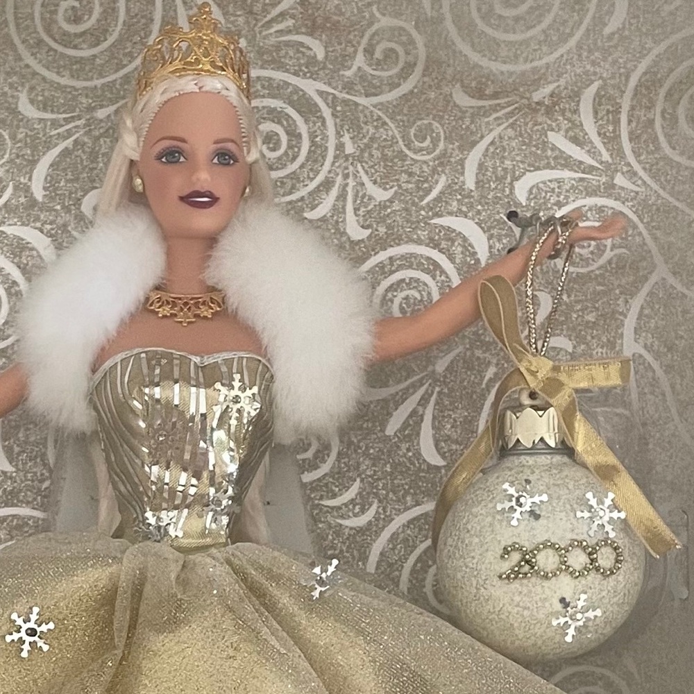 NIB! Special 2000 Edition Celebration Barbie - Picture 3 of 6